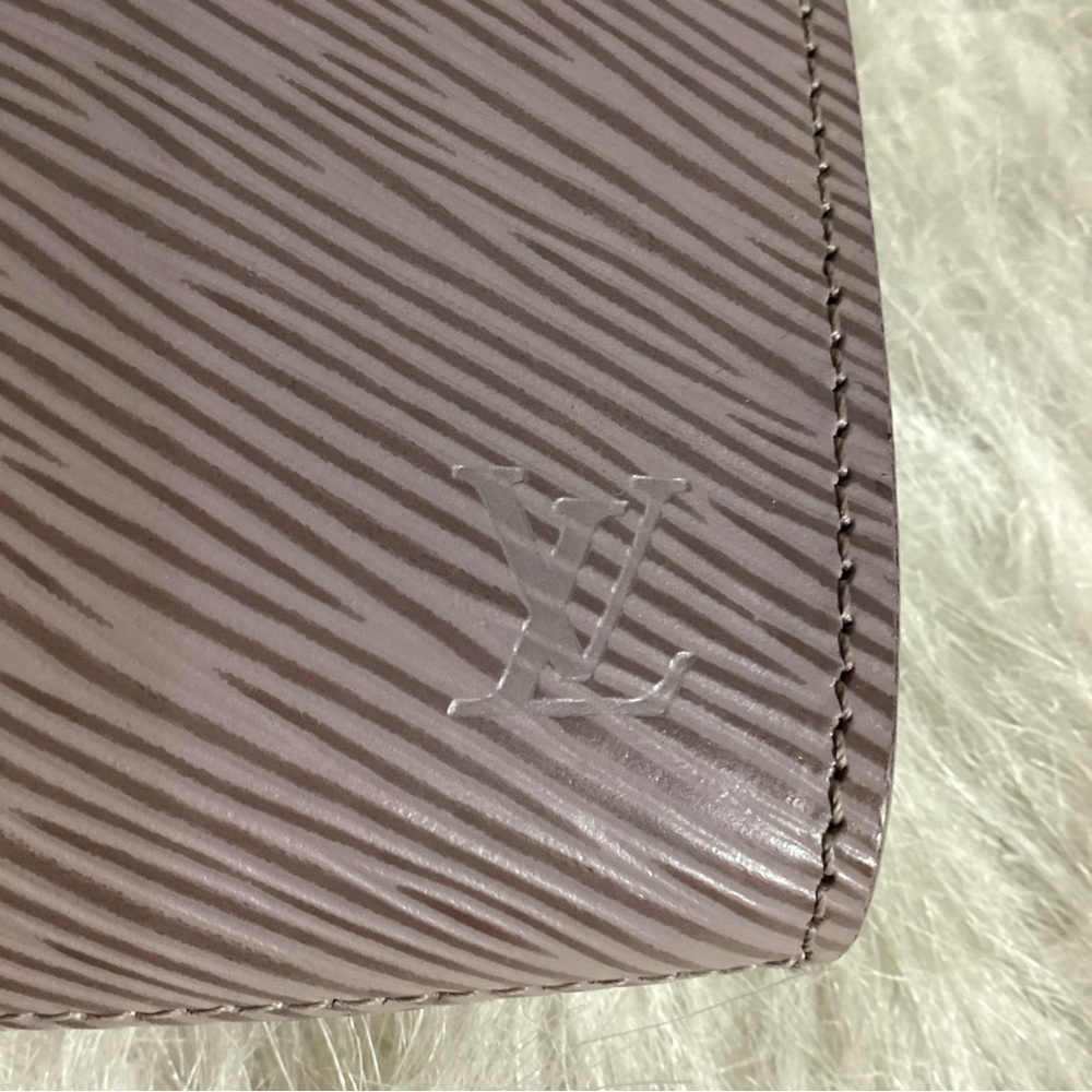 Louis Vuitton Epi Leather Zippy Coin Purse Wallet Bag RARE Lilac Vintage 2000 - Picture 3 of 15
